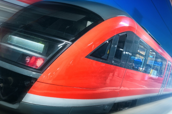 Efficient manufacture of 3.000 references for a multinational railway company